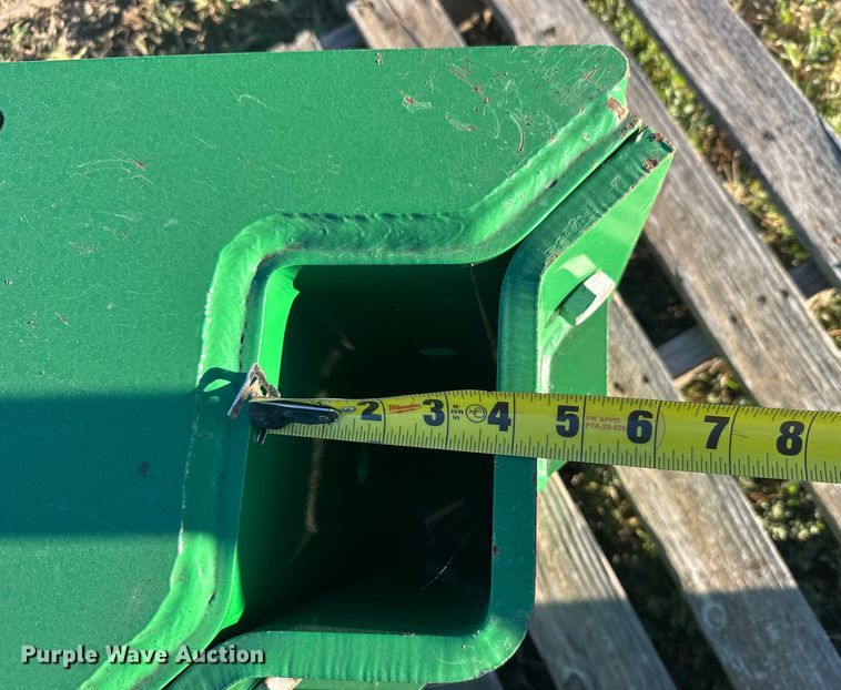 image for item EU6152 Planter wing mount