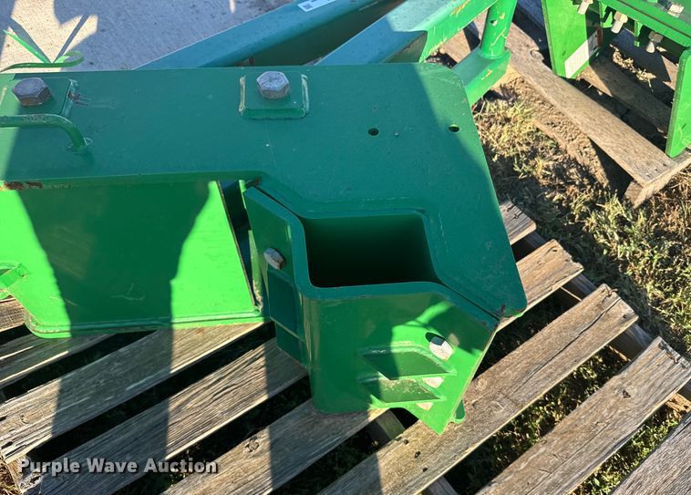 image for item EU6152 Planter wing mount