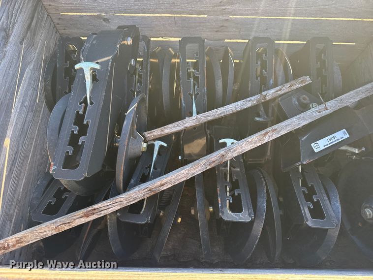 image for item EU6153 Approximately 12 closing wheel assembly