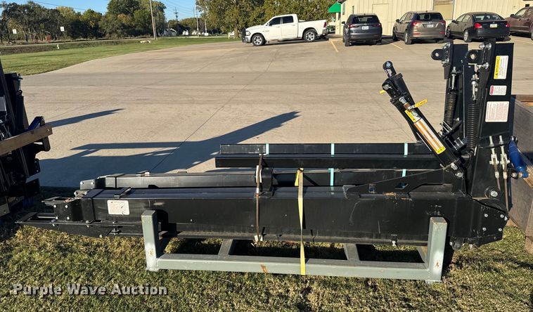 image for item EU6155 Haukaas Dual marker arms