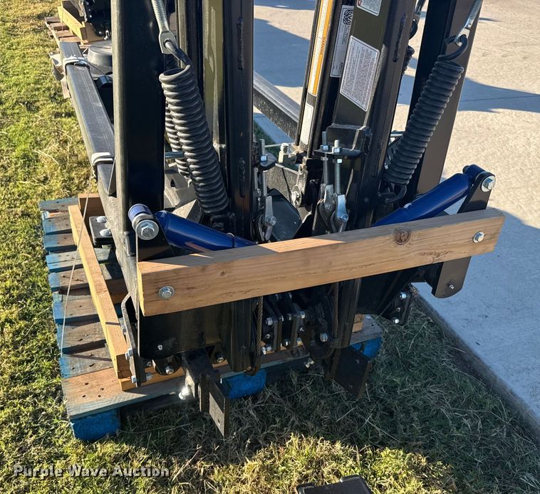 image for item EU6156 Haukaas dual marker arms