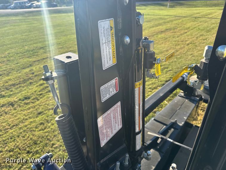 image for item EU6156 Haukaas dual marker arms