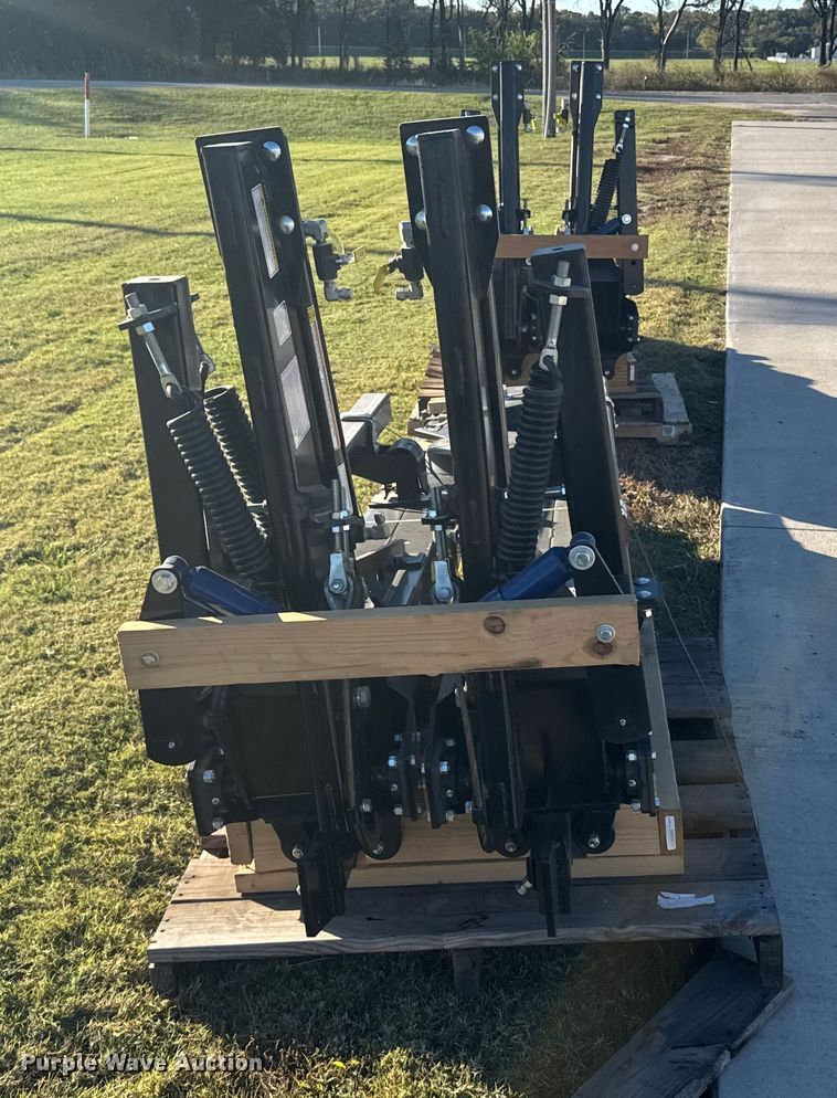 image for item EU6157 Haukaas dual marker arms