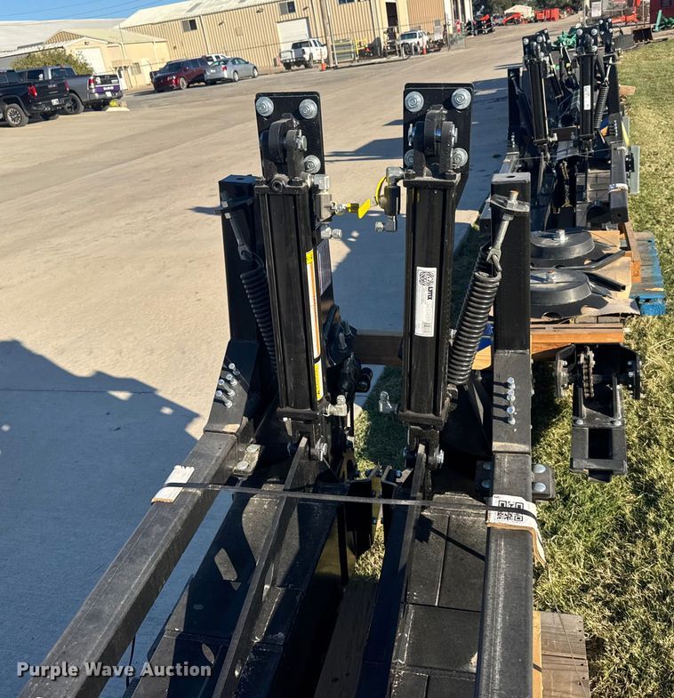 image for item EU6157 Haukaas dual marker arms