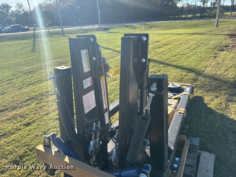 image for item EU6158 Haukaas dual marker arms