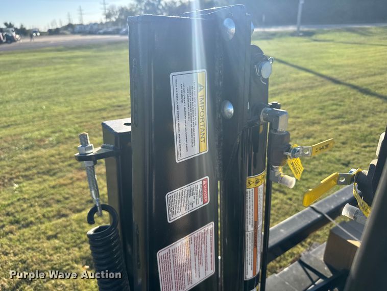 image for item EU6158 Haukaas dual marker arms