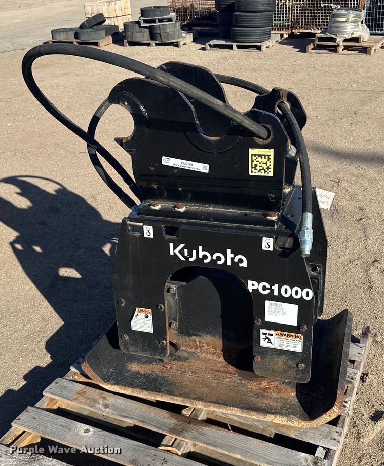 image for item EU6168 Kubota PC1000 excavator plate compactor