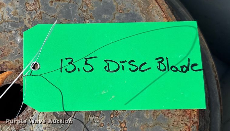 image for item EU6175 (2) crates of 13.5