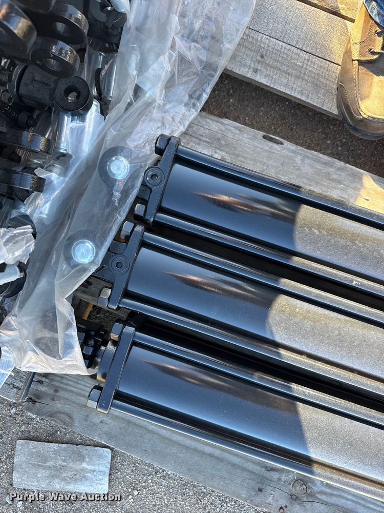 image for item EU6180 (3) 4.5