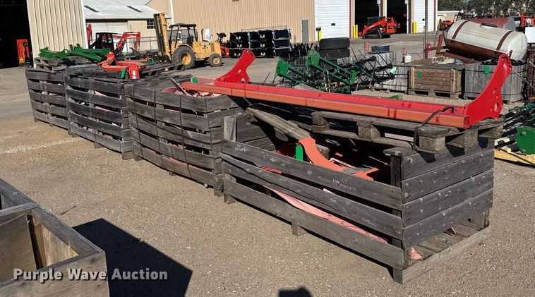 image for item EU6183 Kverneland mold boards