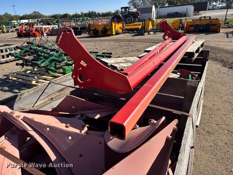 image for item EU6183 Kverneland mold boards