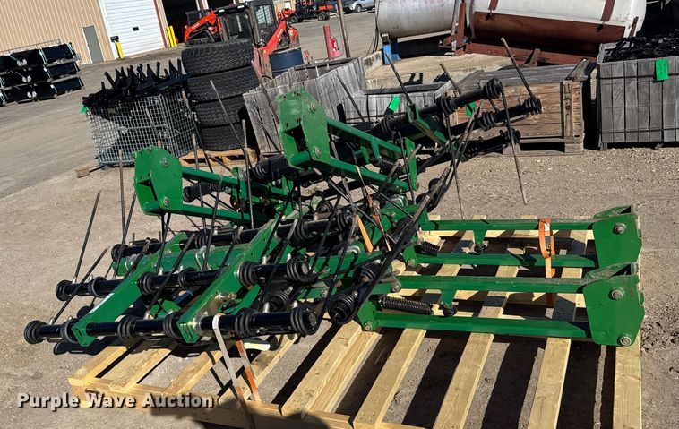 image for item EU6185 (3) 90