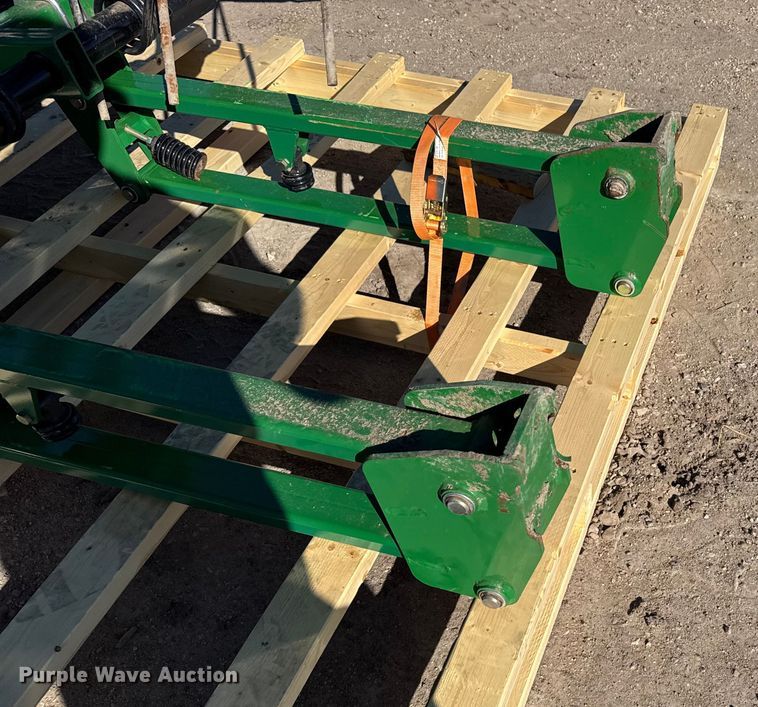 image for item EU6185 (3) 90