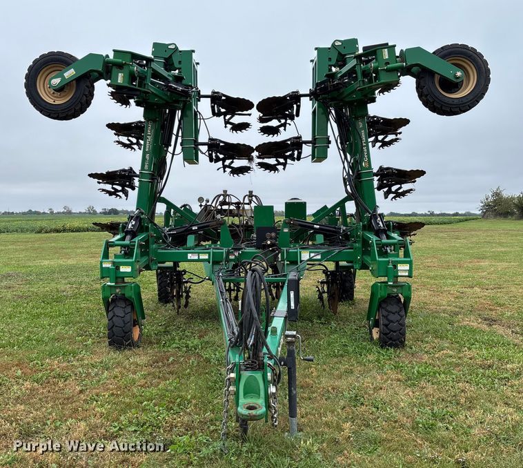 image for item EV3076 2015 Great Plains NP1540 NH3 applicator