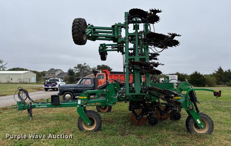 image for item EV3076 2015 Great Plains NP1540 NH3 applicator