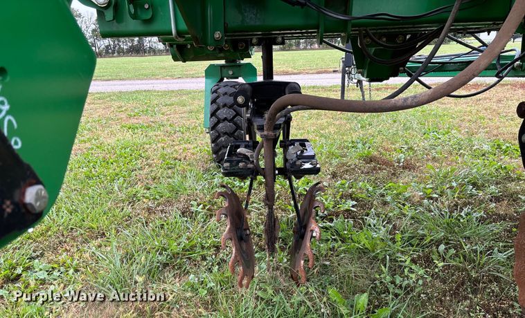 image for item EV3076 2015 Great Plains NP1540 NH3 applicator