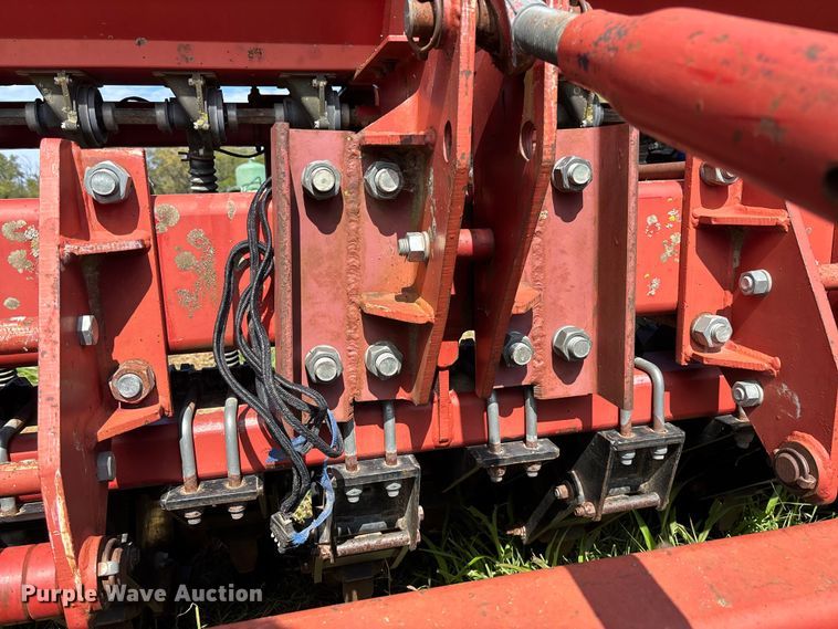 image for item EV3087 Sunflower 9411-15 grain drill