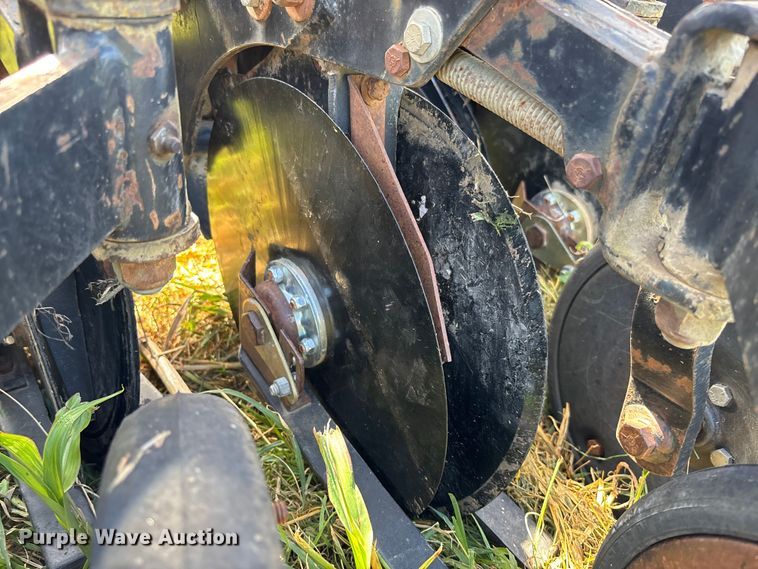 image for item EV3087 Sunflower 9411-15 grain drill