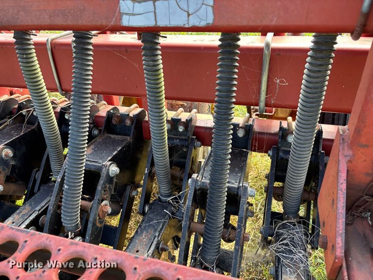 image for item EV3087 Sunflower 9411-15 grain drill