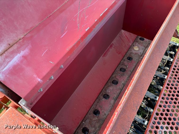 image for item EV3087 Sunflower 9411-15 grain drill