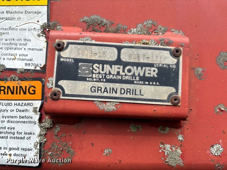 image for item EV3087 Sunflower 9411-15 grain drill