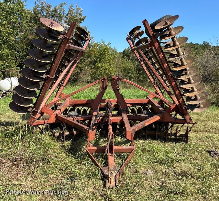 image for item EV3089 International tandem disk