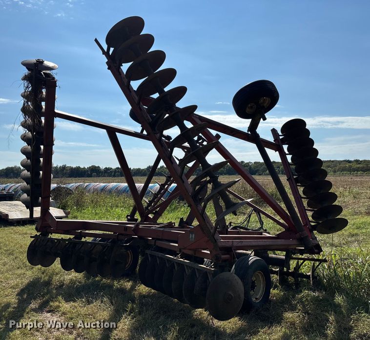 image for item EV3089 International tandem disk