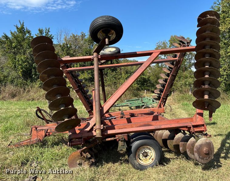 image for item EV3089 International tandem disk