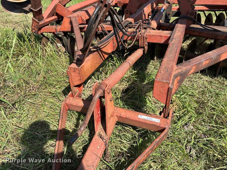 image for item EV3089 International tandem disk