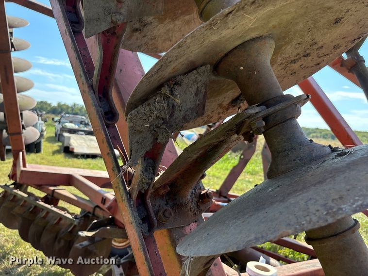 image for item EV3089 International tandem disk