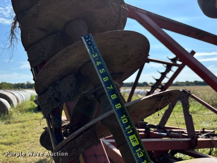 image for item EV3089 International tandem disk