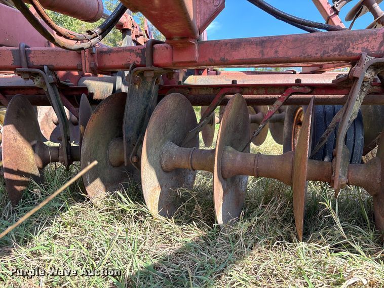 image for item EV3089 International tandem disk