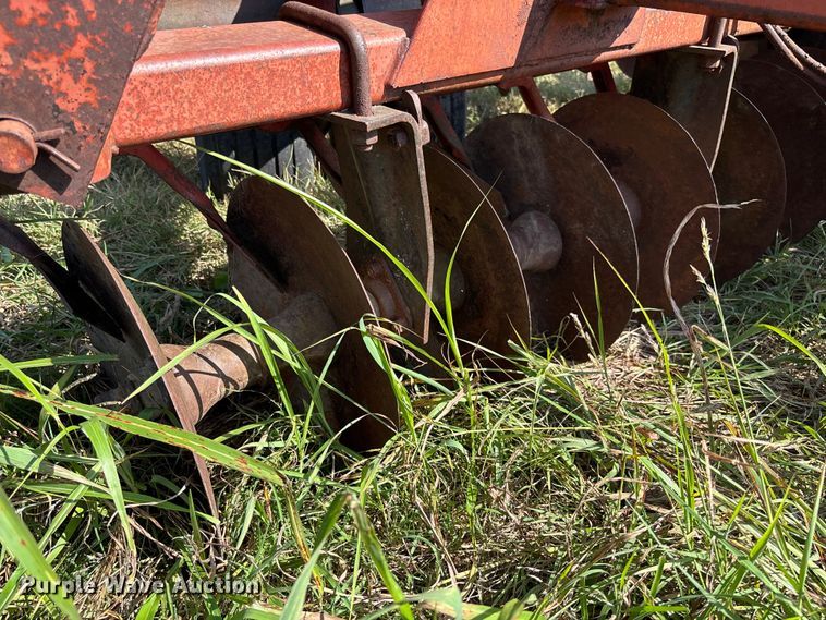 image for item EV3089 International tandem disk