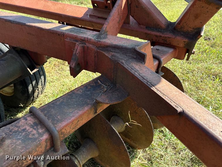 image for item EV3089 International tandem disk