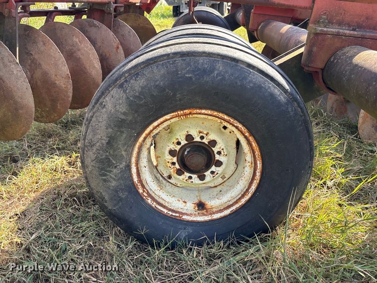 image for item EV3089 International tandem disk