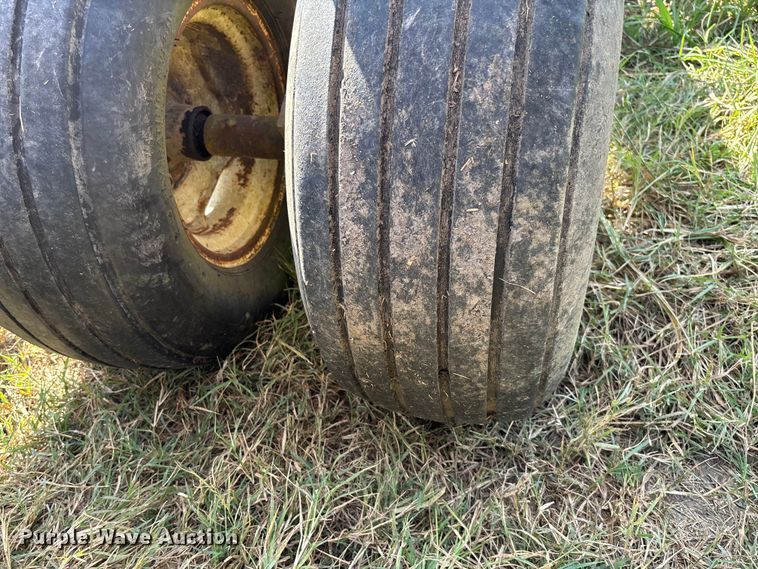 image for item EV3089 International tandem disk