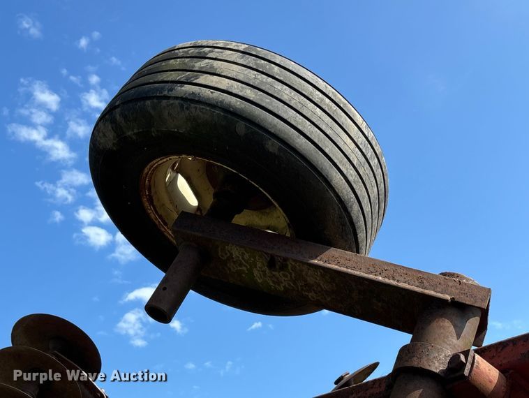 image for item EV3089 International tandem disk