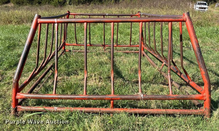 image for item EV3091 Hay bale feeder