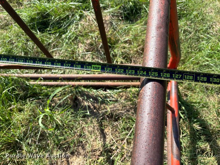 image for item EV3091 Hay bale feeder