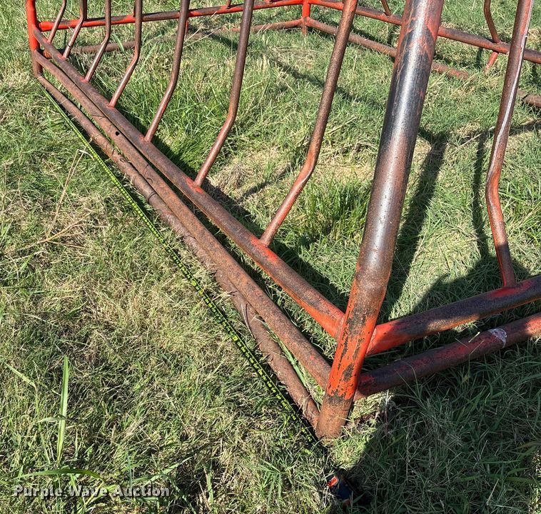 image for item EV3091 Hay bale feeder