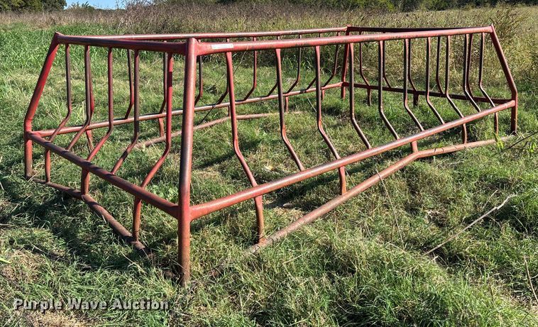 image for item EV3092 Hay bale feeder