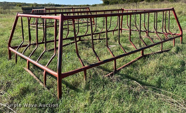 image for item EV3092 Hay bale feeder