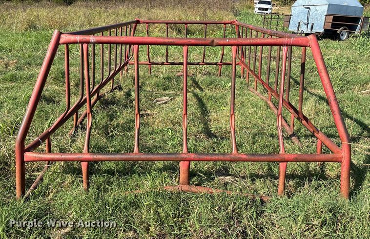 image for item EV3092 Hay bale feeder