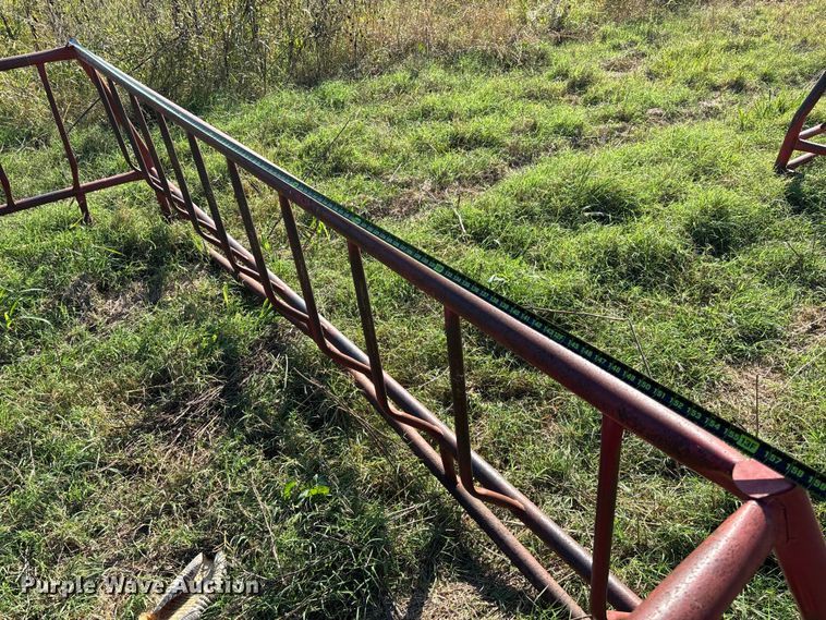 image for item EV3092 Hay bale feeder