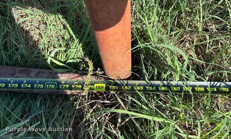 image for item EV3092 Hay bale feeder