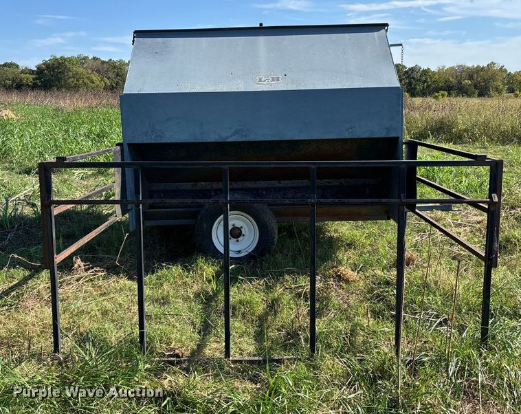 image for item EV3093 L-H creep feeder