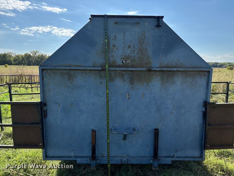 image for item EV3093 L-H creep feeder