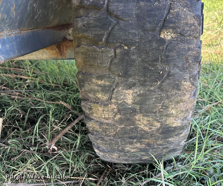 image for item EV3093 L-H creep feeder