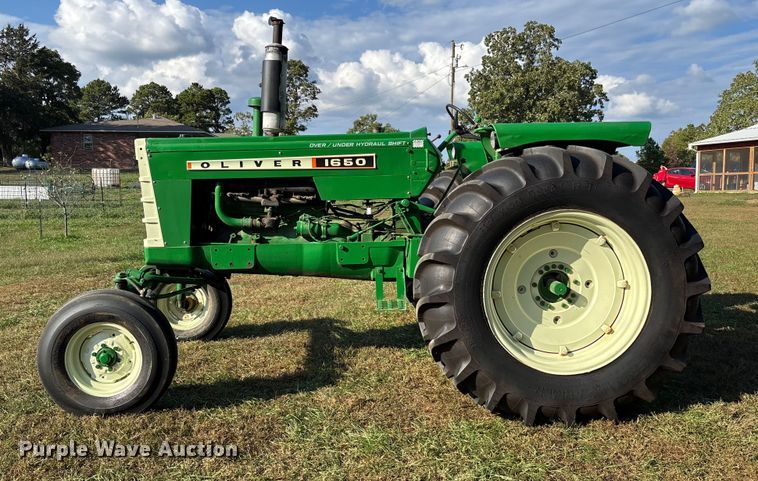 image for item EV3161 1965 Oliver 1650 tractor