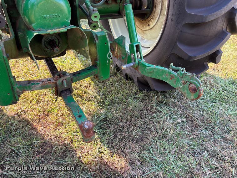 image for item EV3161 1965 Oliver 1650 tractor